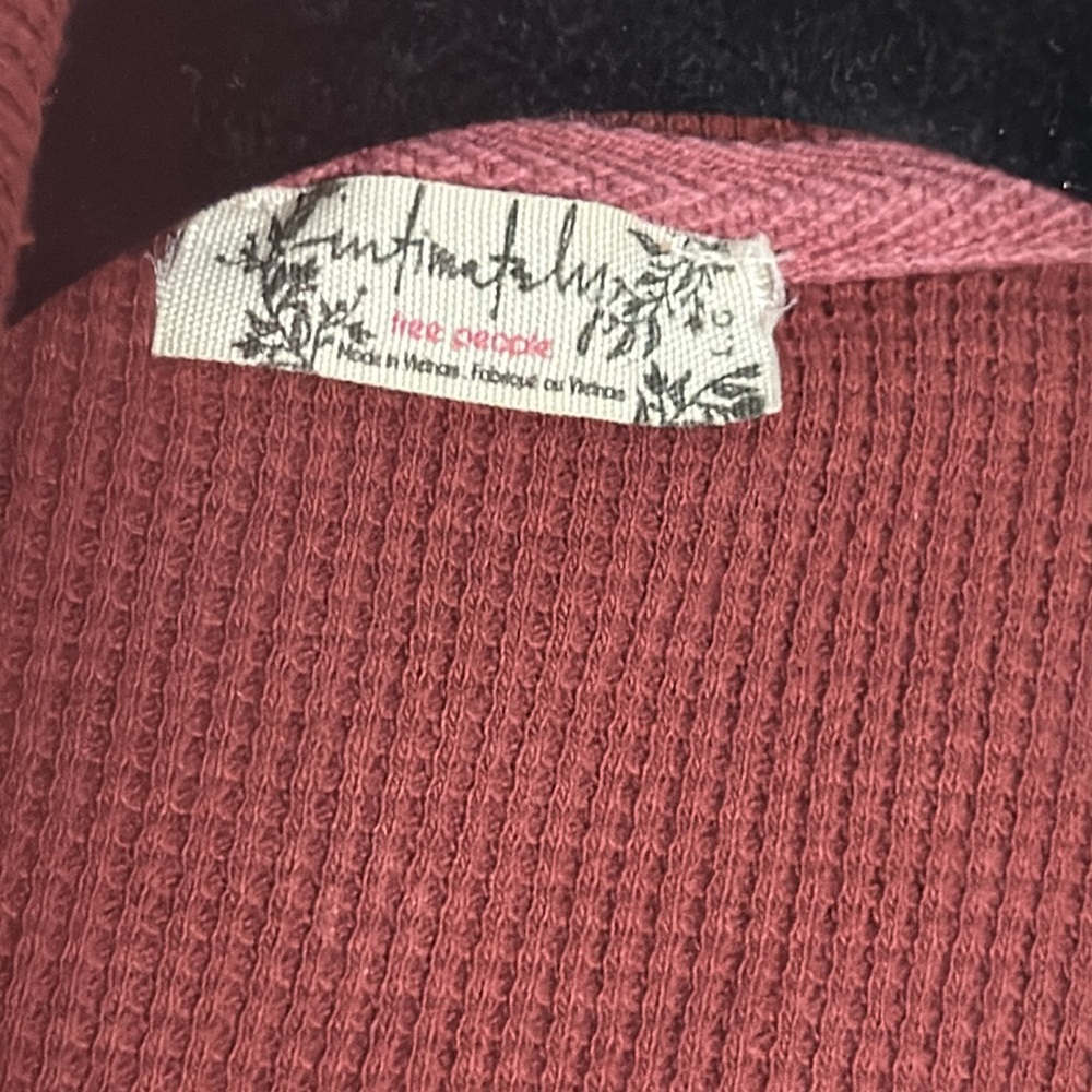 Free People Burgundy Waffle Knit V-neck Pullover - Picture 2 of 5